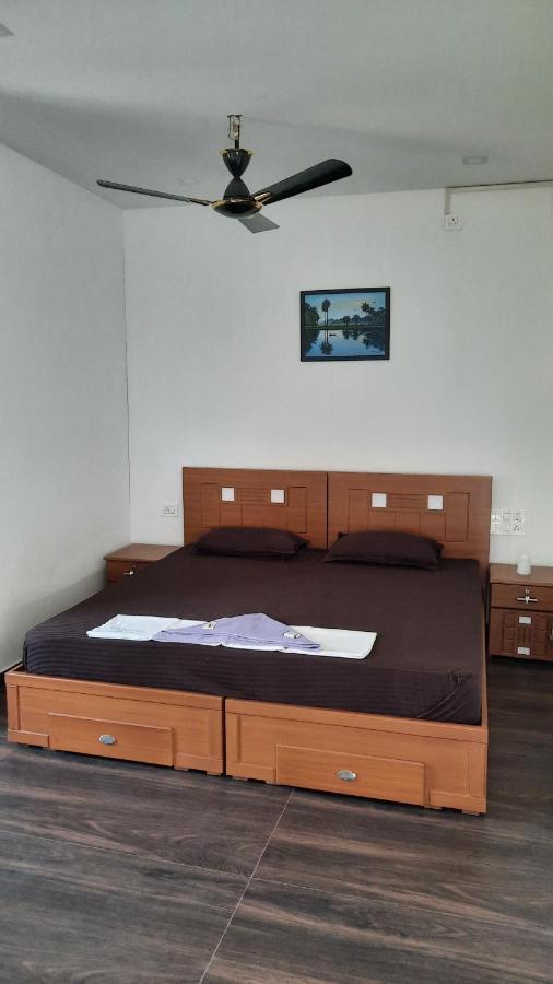Southcanal Holidays Alappuzha Екстериор снимка